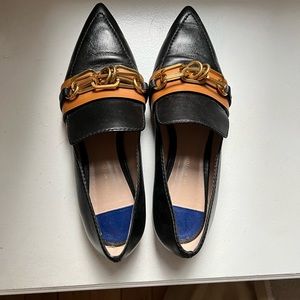 Stuart Weitzman Black Tan Gold Chain Flats Loafers